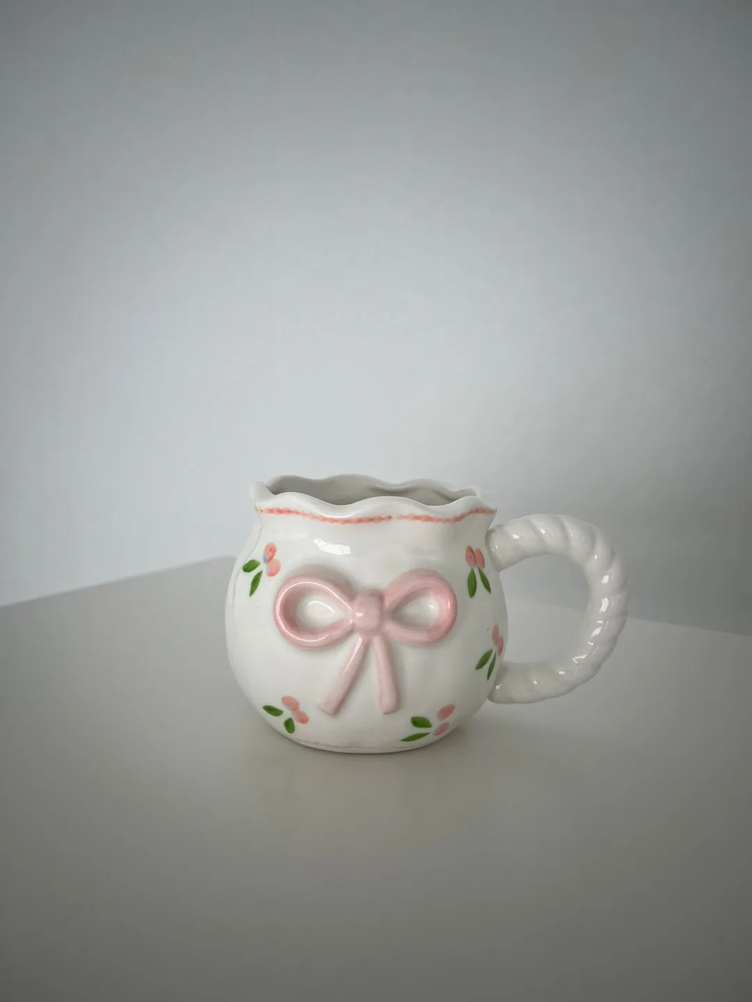2 Ceramic Mug with Bow Details thumbnail