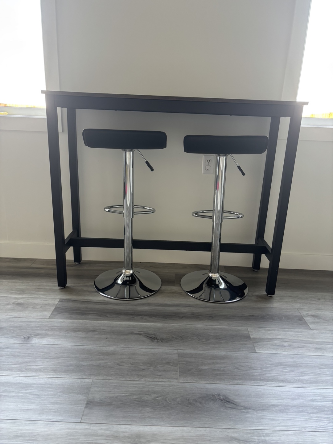 Bar Table and Stools Set - photo 2