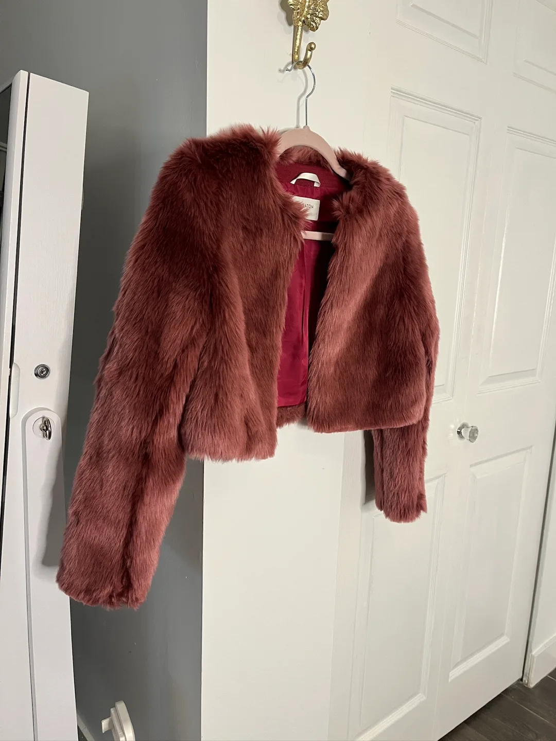 Babaton Cropped Faux Fur Jacket image indicator(2)