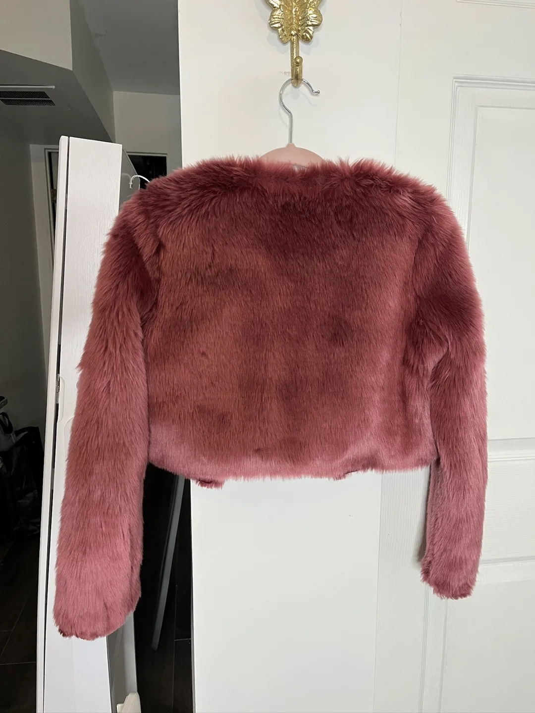 Babaton Cropped Faux Fur Jacket image indicator(3)