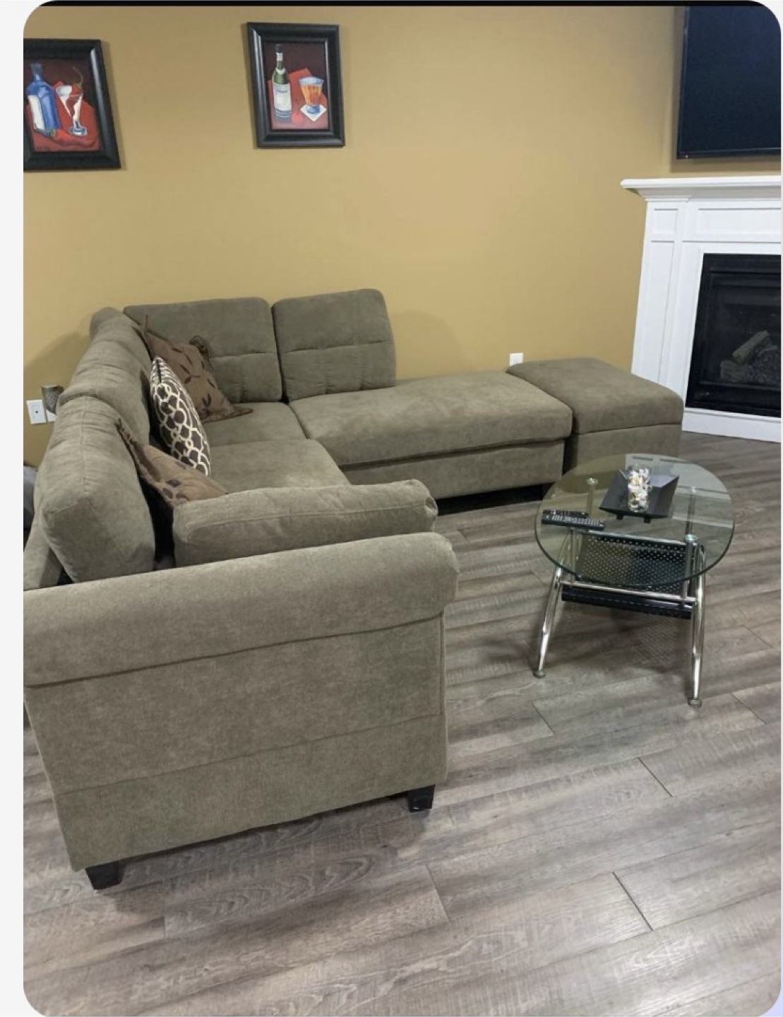 Comfortable L-Shaped Sectional Sofa