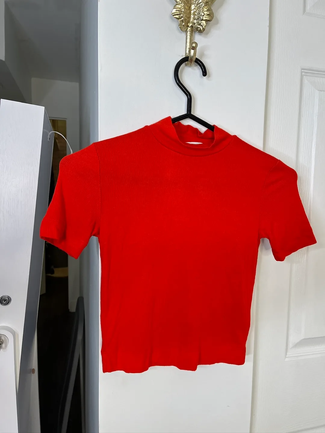 Babaton Red Short Sleeve semi-crop Top thumbnail