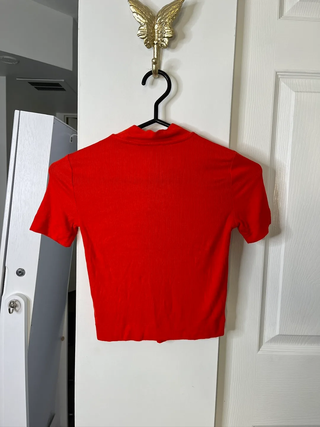 Babaton Red Short Sleeve semi-crop Top image indicator(3)