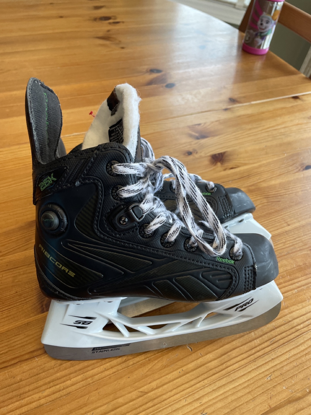 Reebok Ribcor 26K pump hockey skates