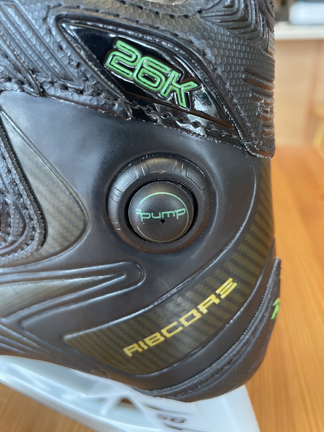 Reebok Ribcor 26K pump hockey skates - photo 5