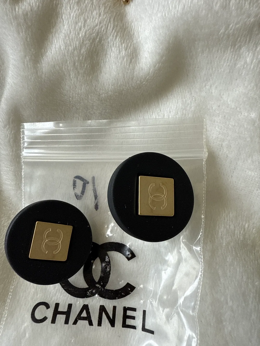 Earrings Bundle image indicator(5)