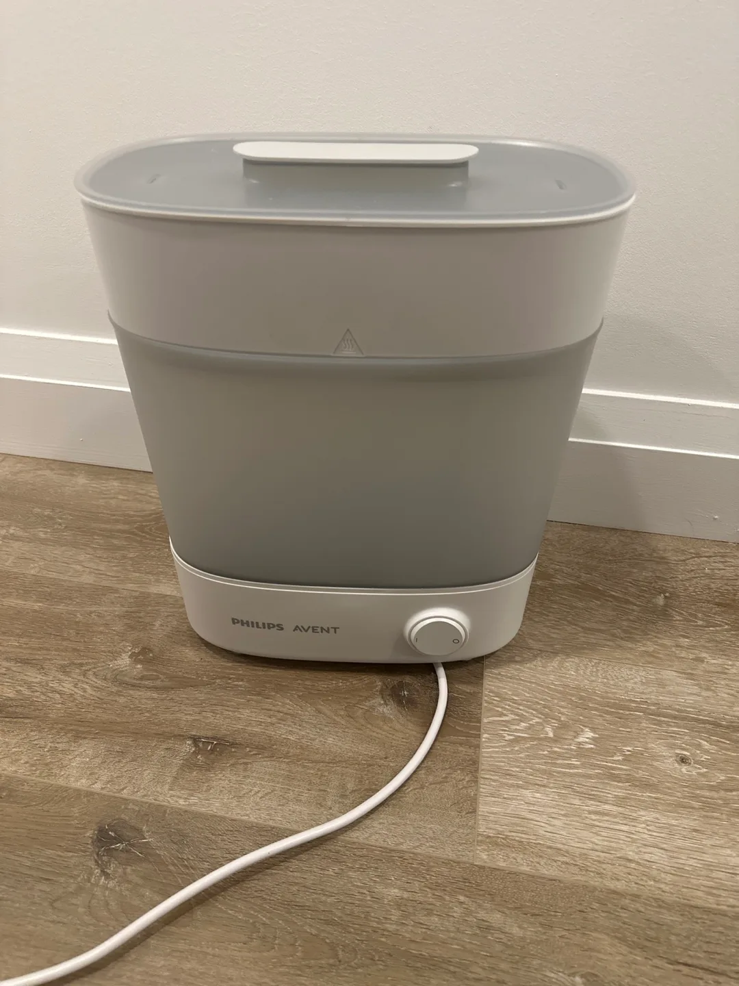 Philips Avent Baby Bottle Sterilizer thumbnail