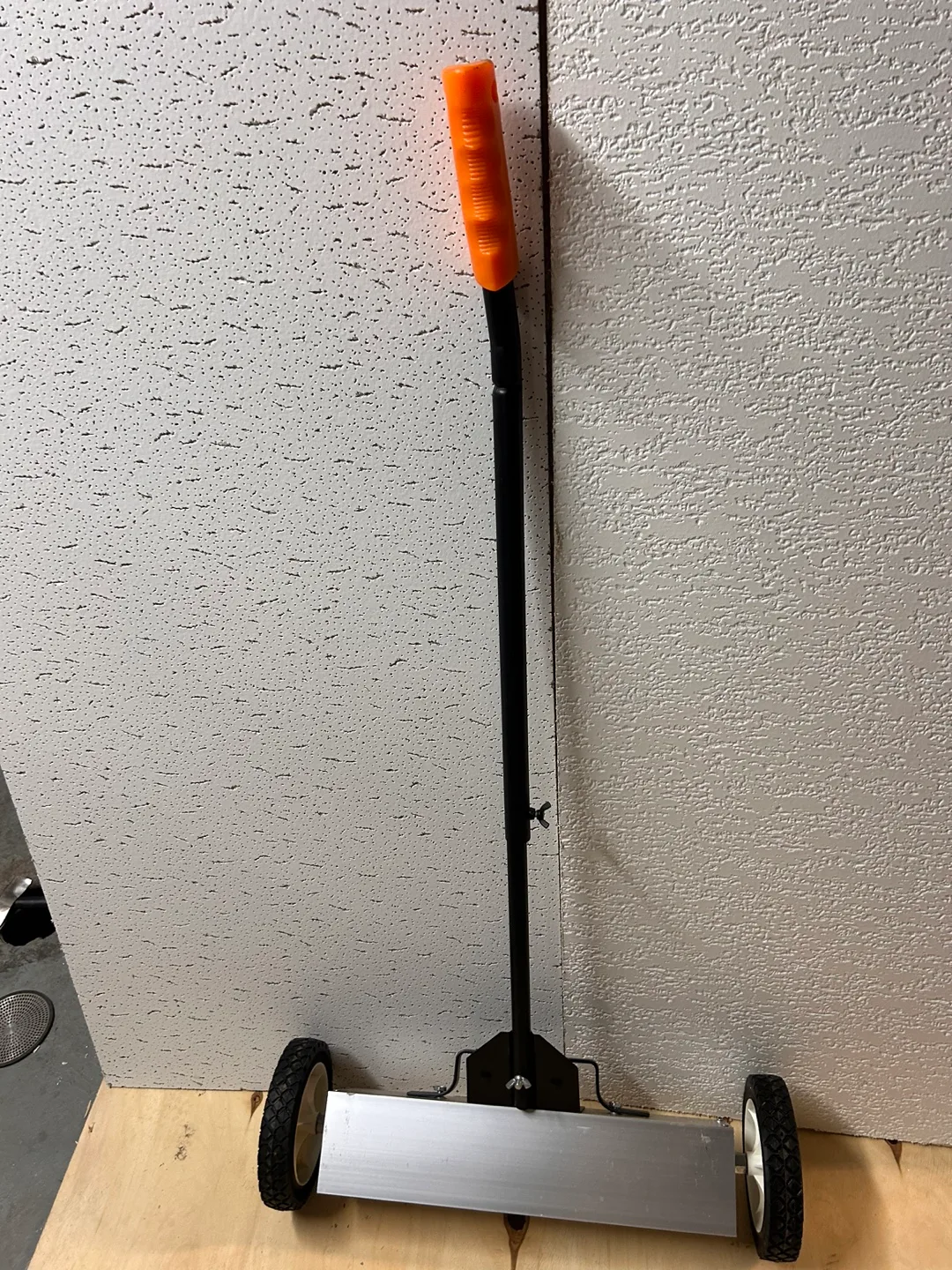 Rolling Magnetic Sweeper image indicator(3)