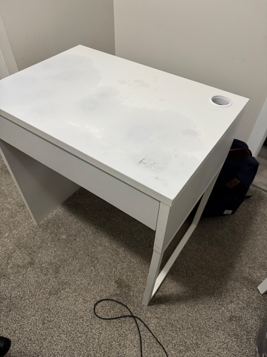 White Desk - photo 3
