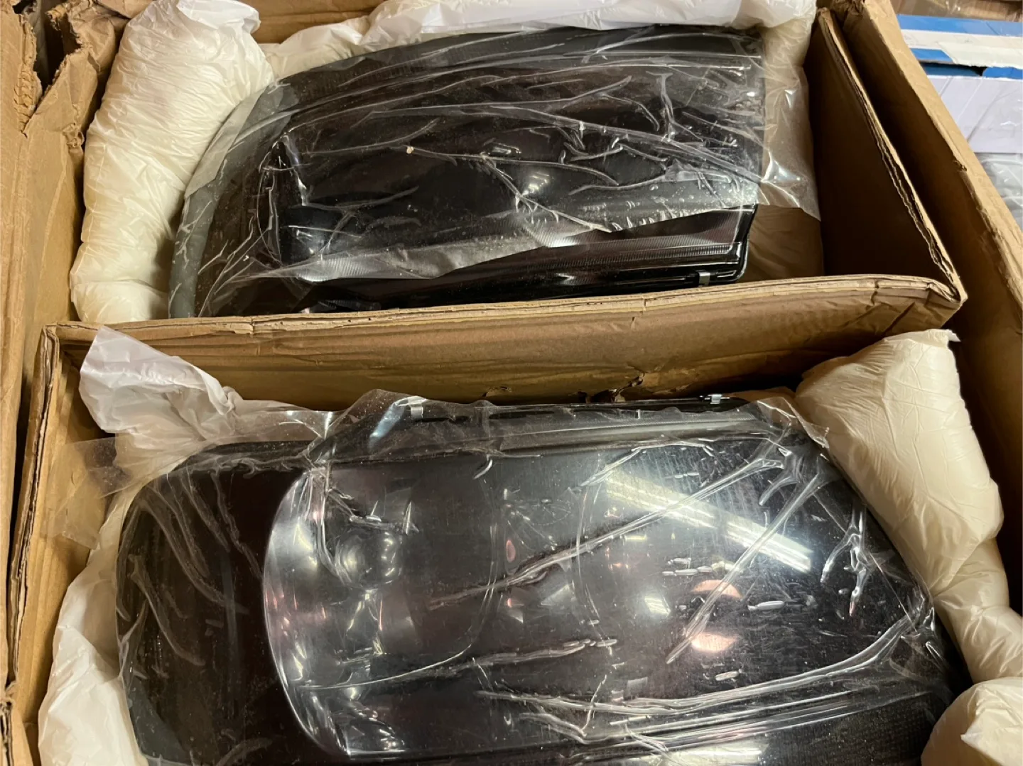 Headlights - Set of 2 JEEP Cherokee image indicator(2)