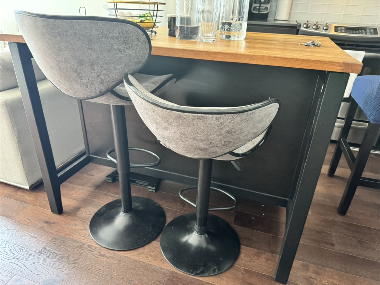 Swivel Bar Stools