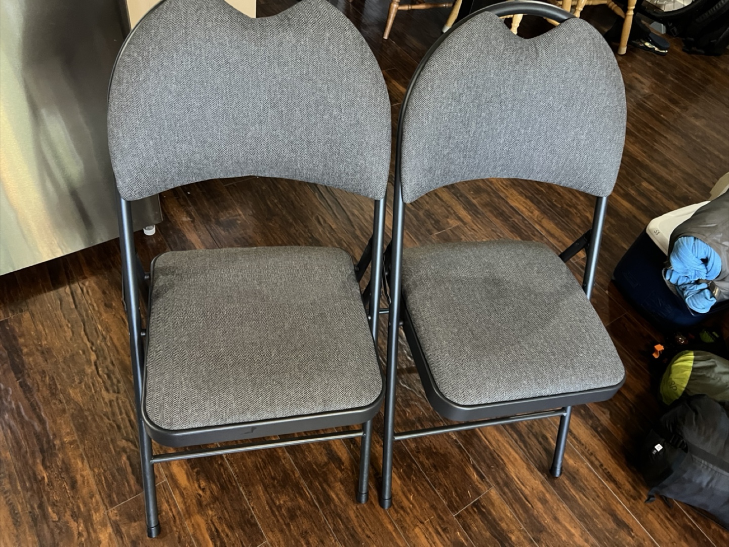 Set of 2 Folding Chairs
