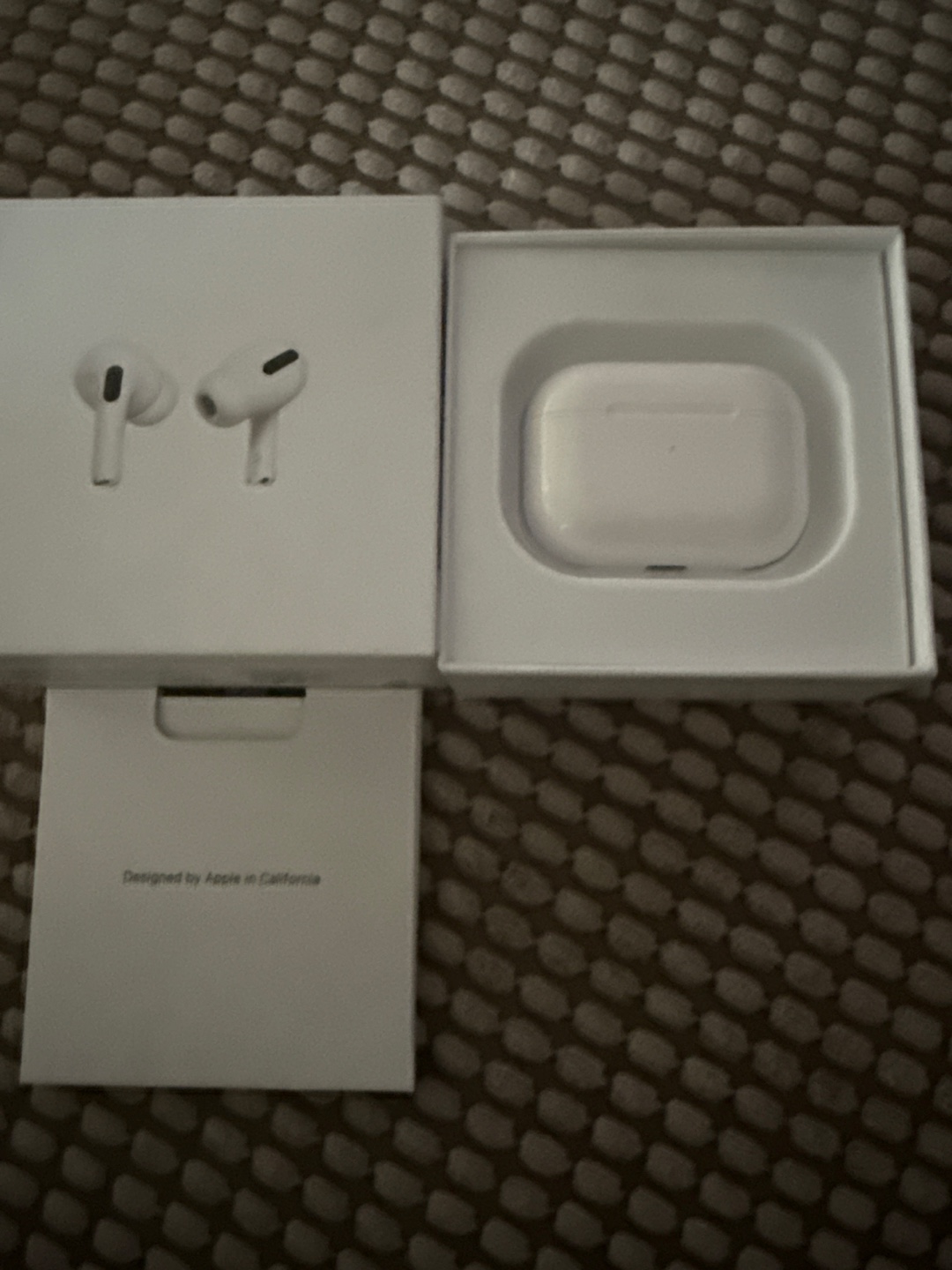 Apple AirPods Pro 1st Generation - photo 3
