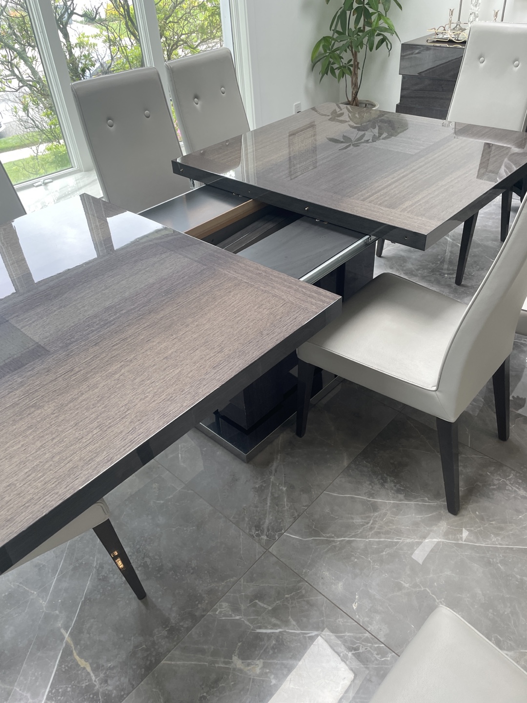 Extendable Dining Table - photo 4