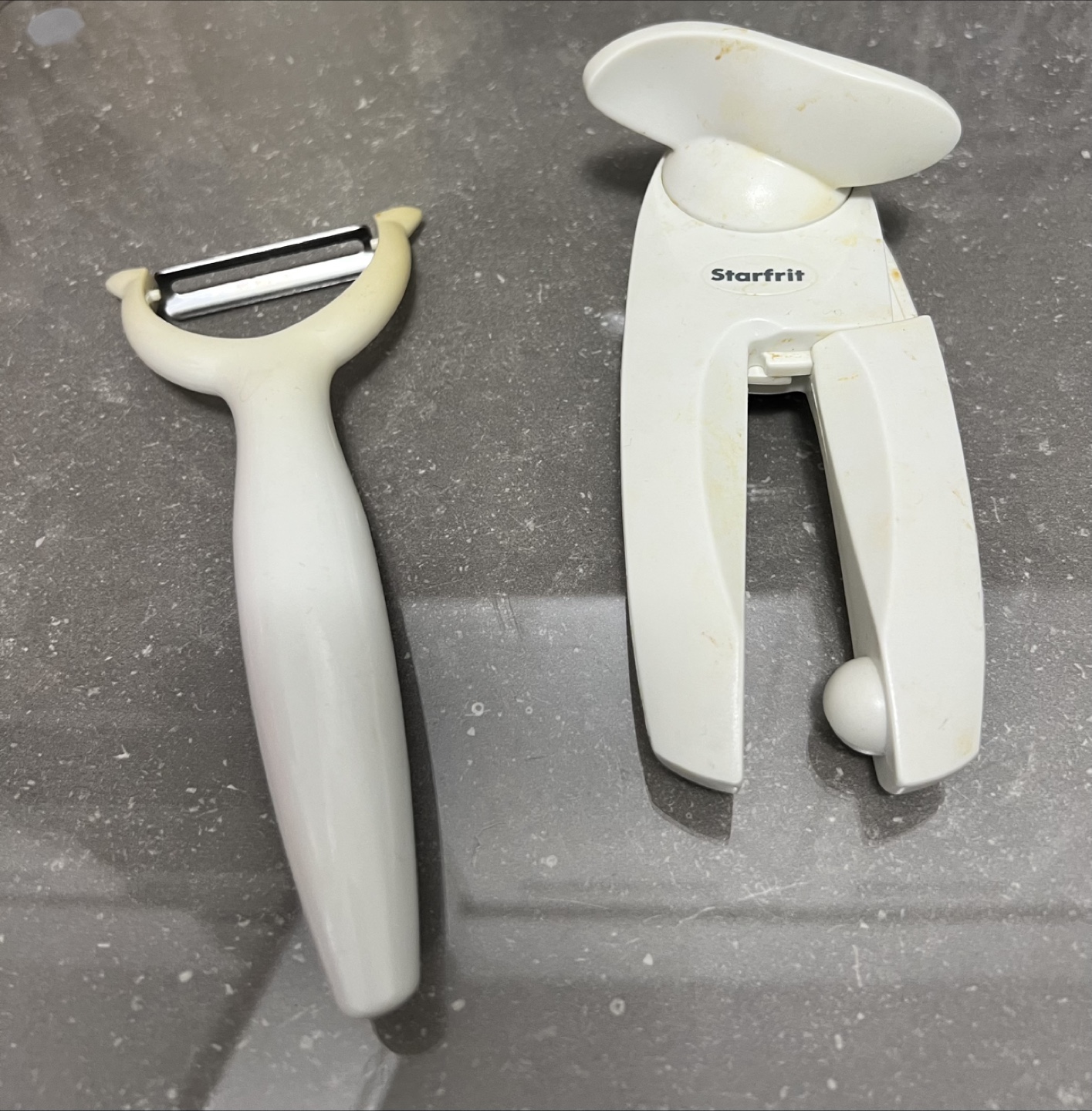 Kitchen Utensils - Peeler and Can Opener