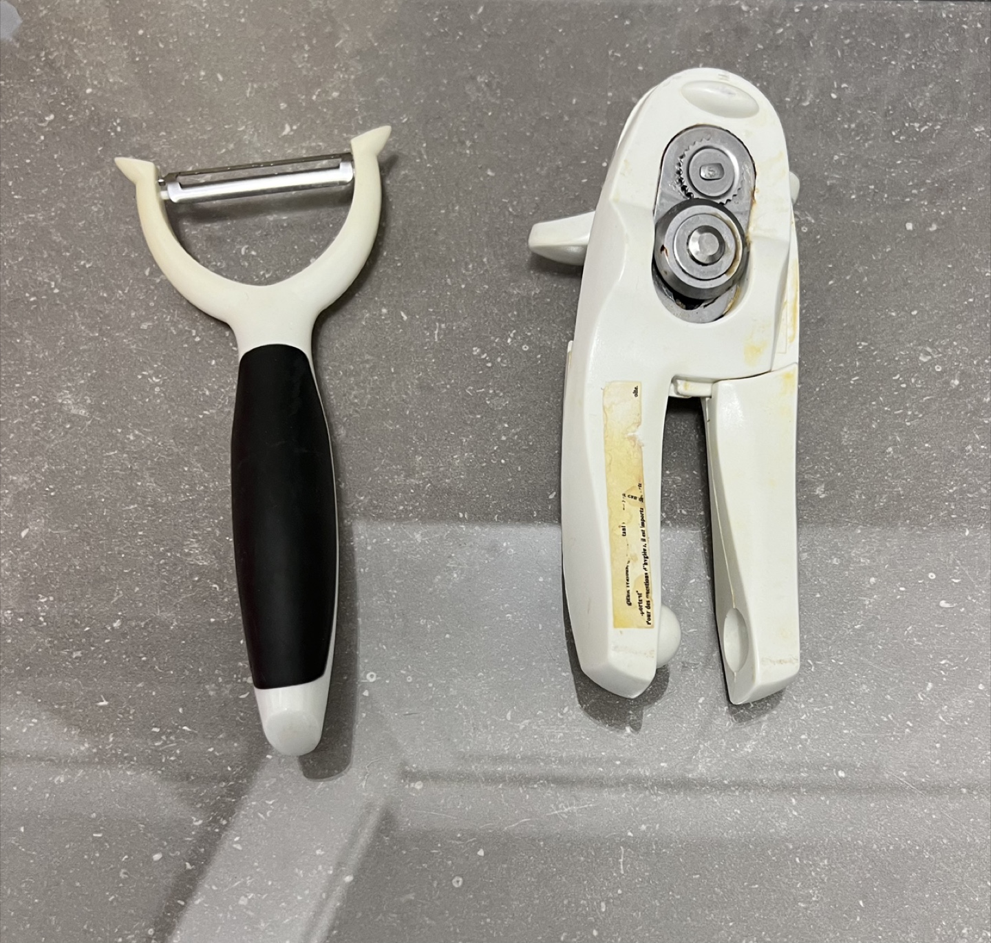 Kitchen Utensils - Peeler and Can Opener - photo 2