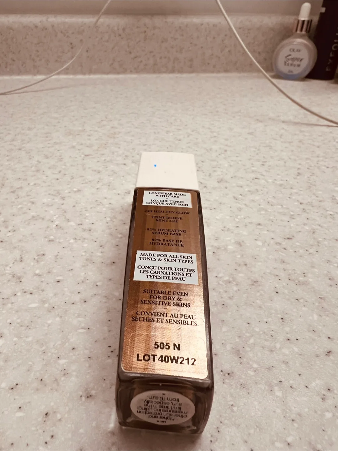 Lancôme Teint Idole Ultra Wear Care & Glow Foundation image indicator(3)