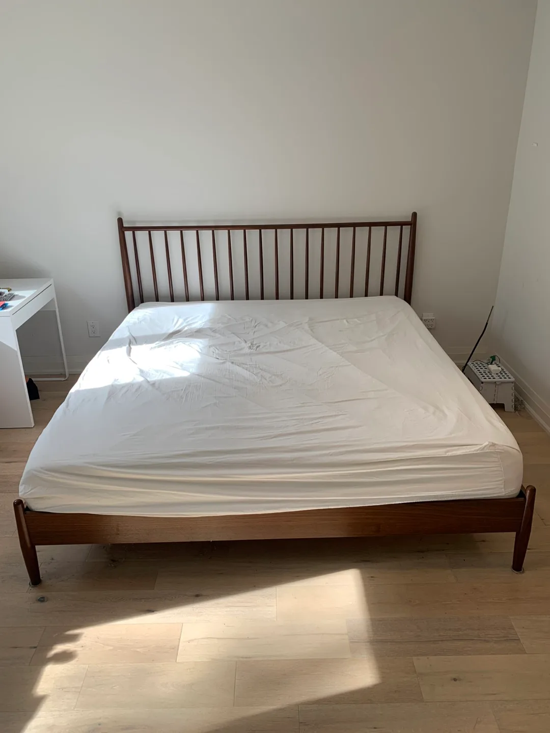 King Size Mattress Clean & Comfortable need to get rid of today thumbnail