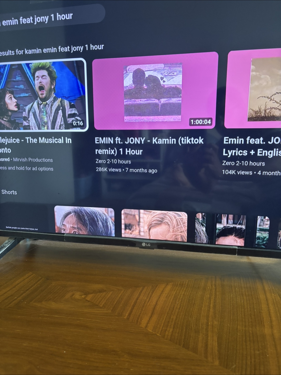 LG Smart TV - photo 2
