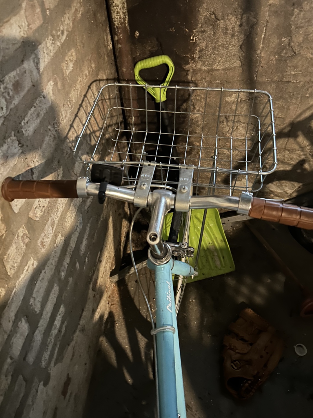 Light Blue Critical Cycle Bike With Basket - photo 2
