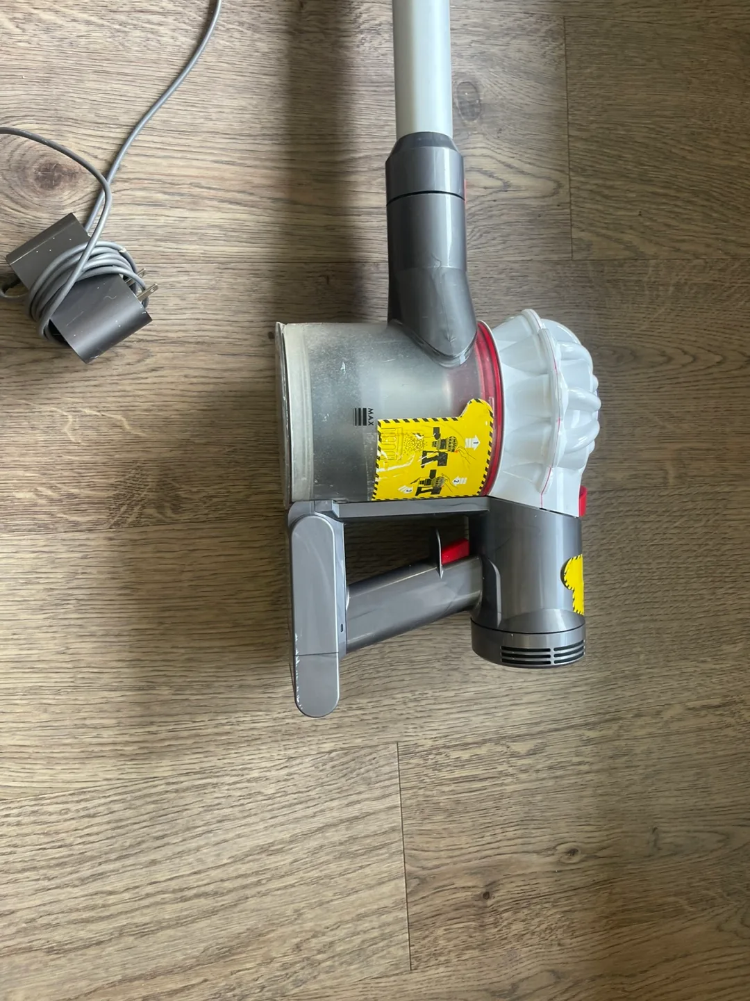 Dyson V7 Cord-Free Vacuum image indicator(5)