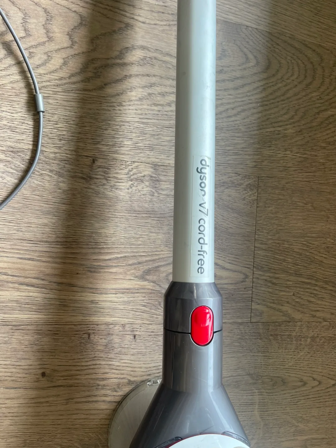 Dyson V7 Cord-Free Vacuum image indicator(3)