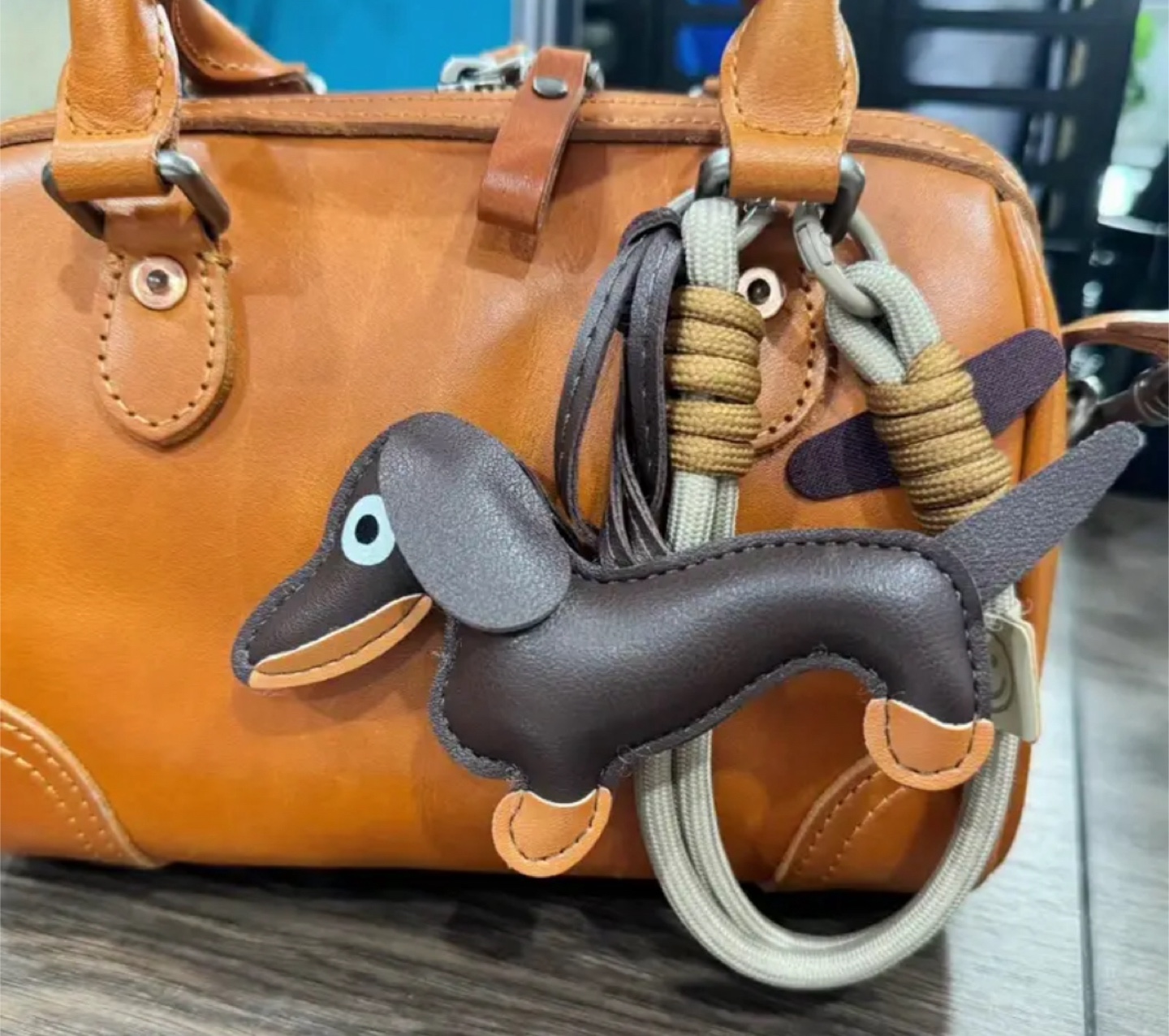 Adorable Dachshund Charm Keychain for phone and bag - photo 2