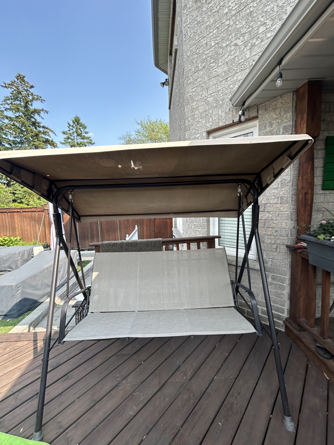 Hampton Bay Patio Swing