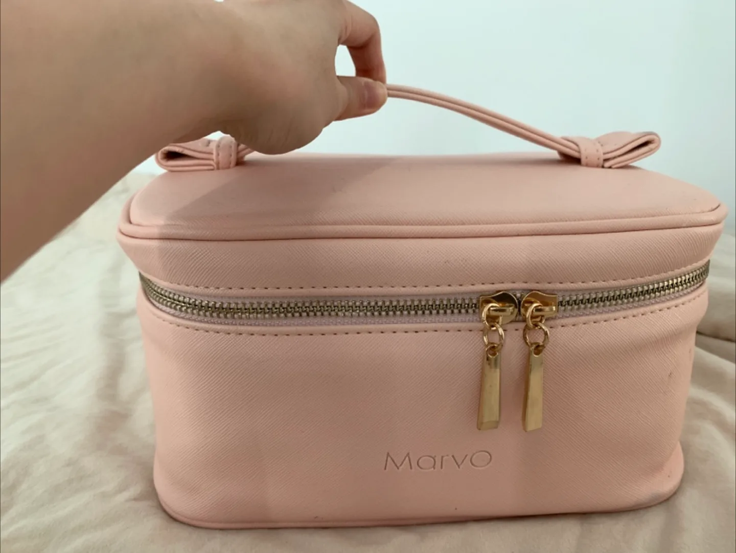 Pink Makeup Travel Case thumbnail