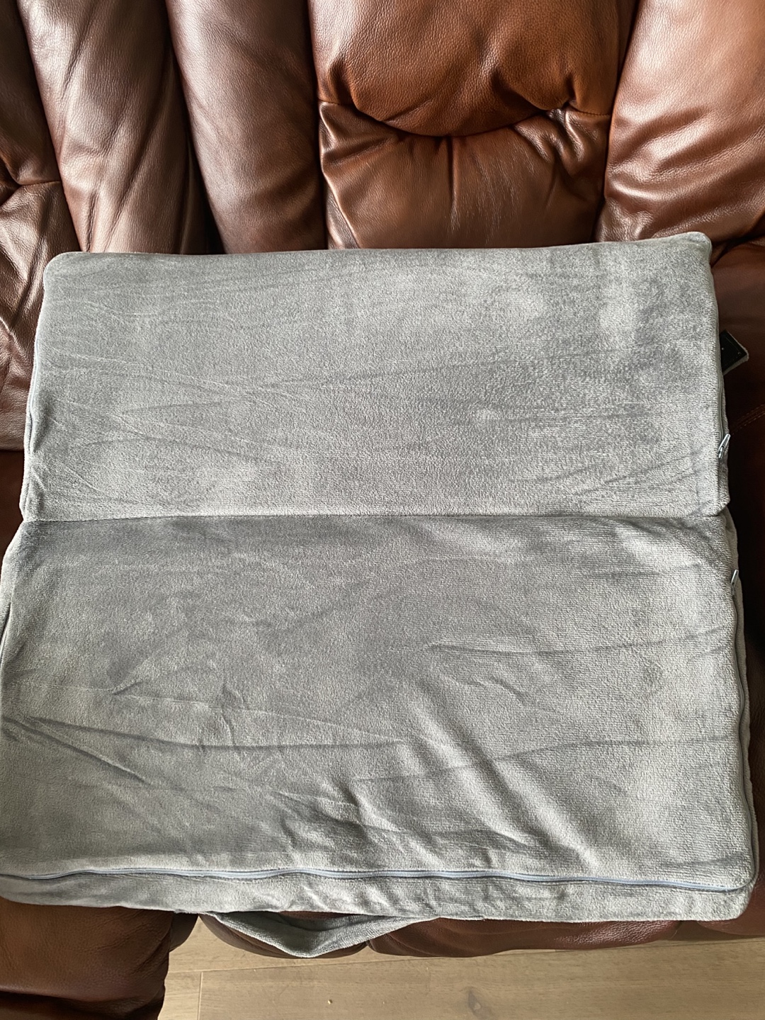 Bolster / leg elevation pillow