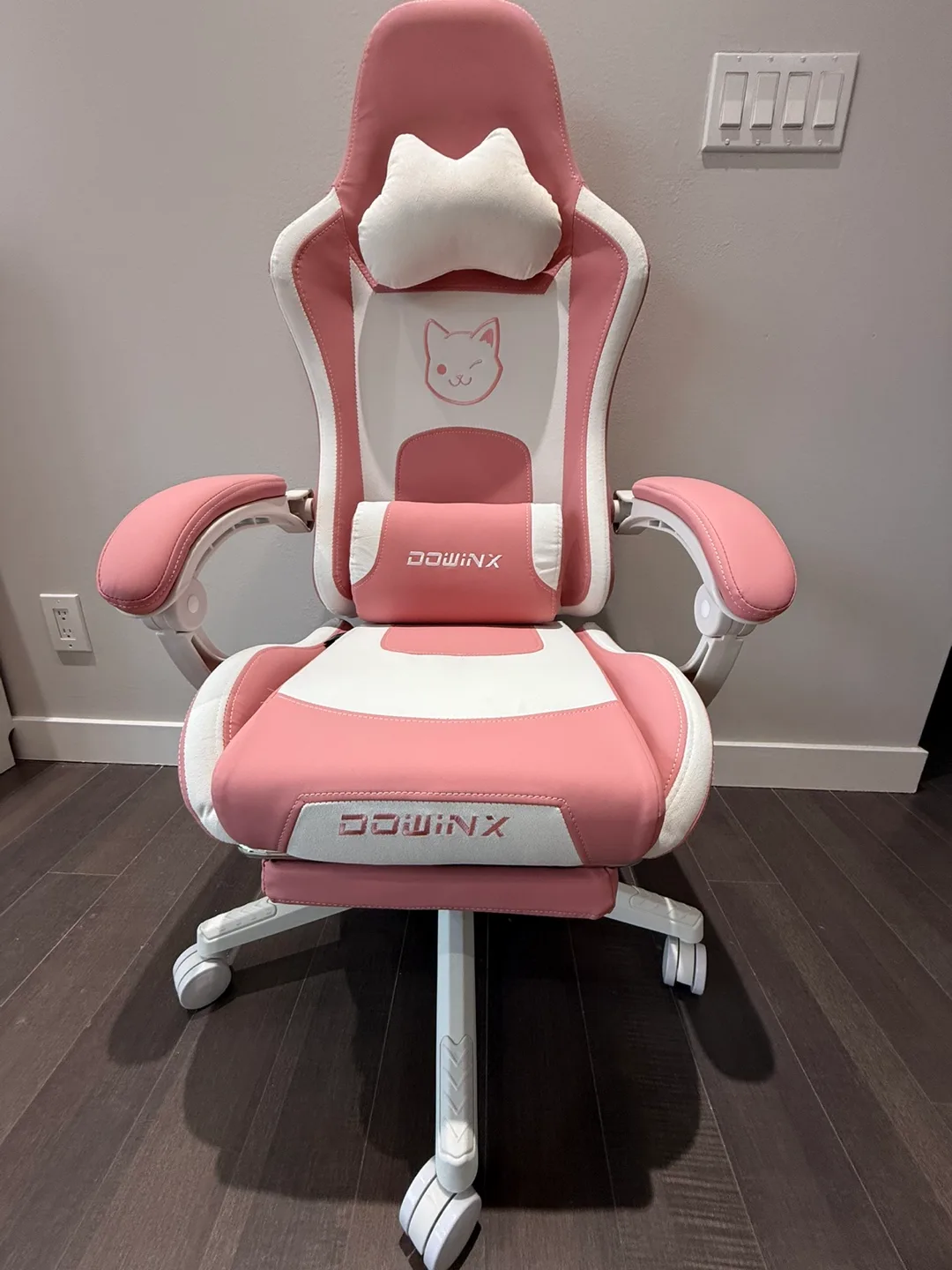 Pink and White Gaming Chair thumbnail