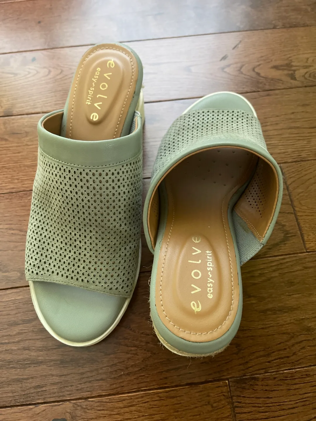 Evolve Easy Spirit Mules thumbnail