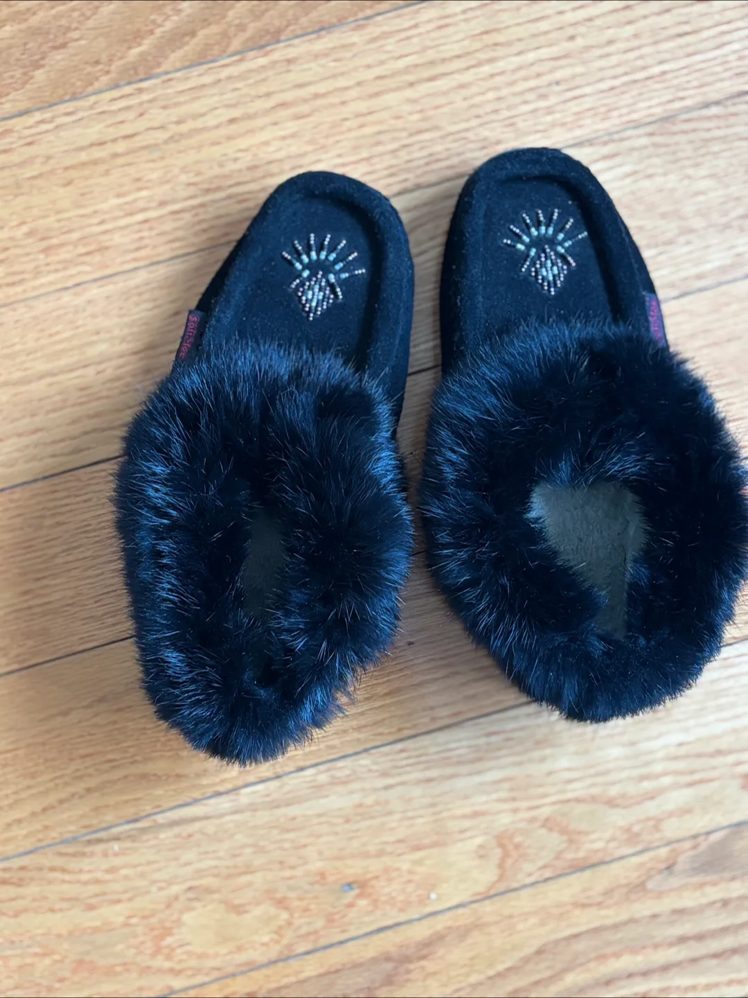 Warm Black Slippers with Fur thumbnail