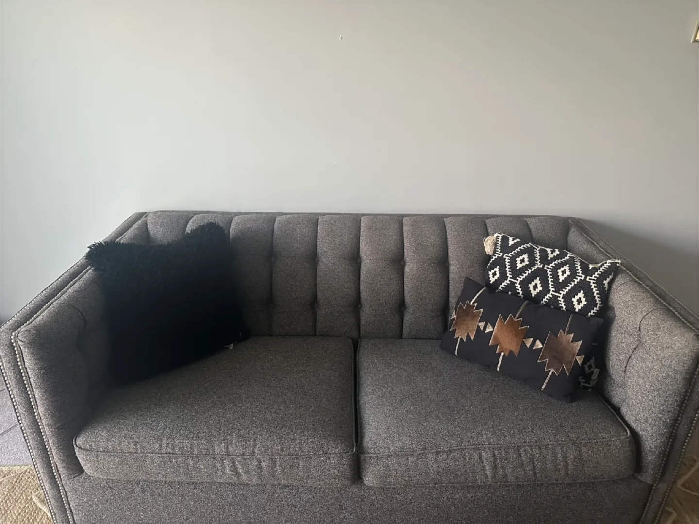 Gray Sofa thumbnail