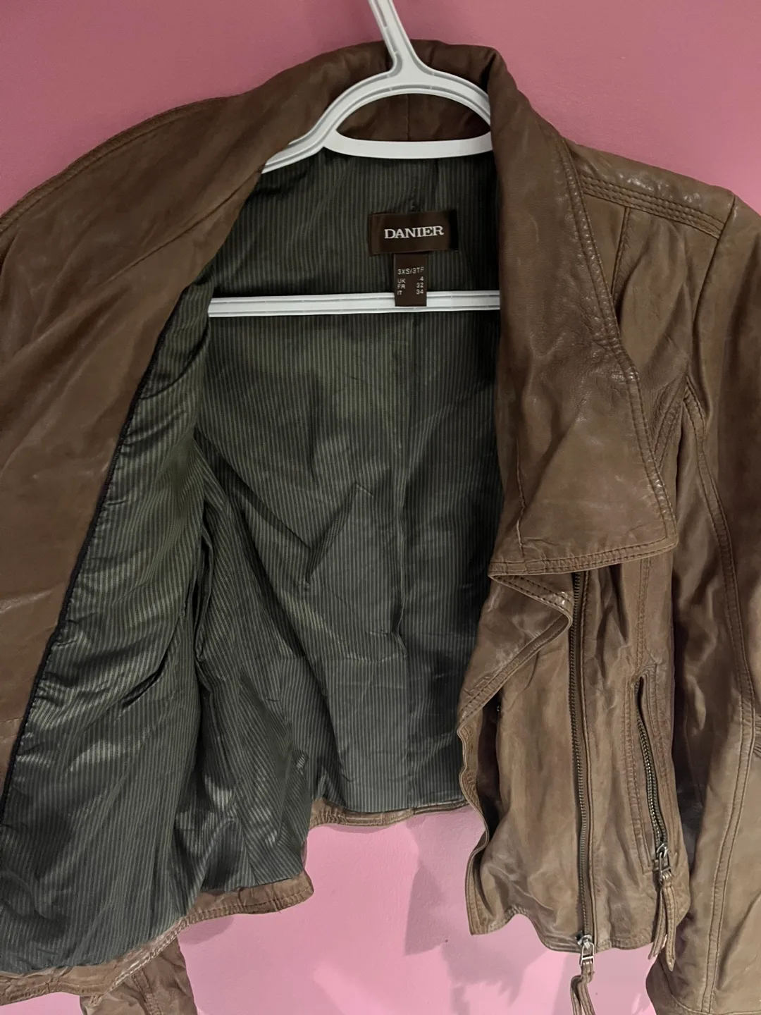 Danier Leather Jacket image indicator(3)