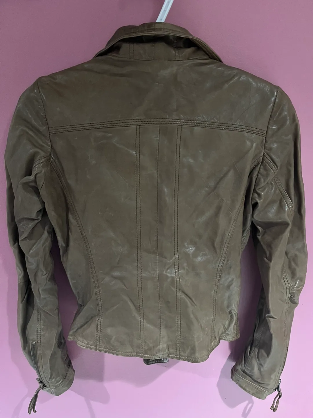 Danier Leather Jacket image indicator(2)