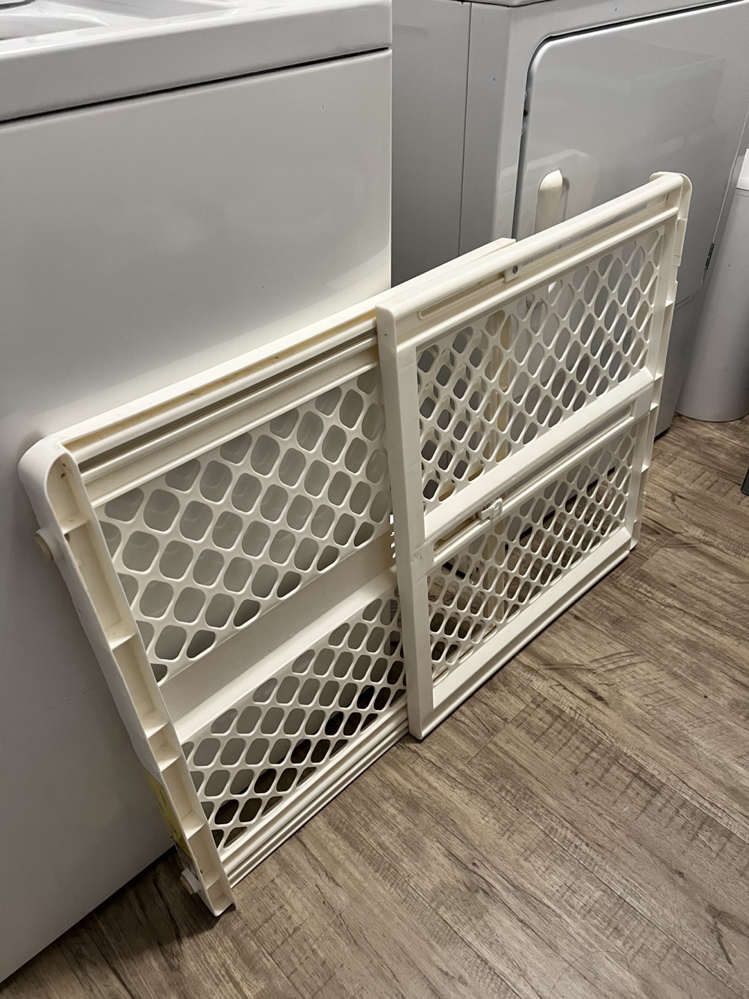 White Baby Safety Gate - photo 3