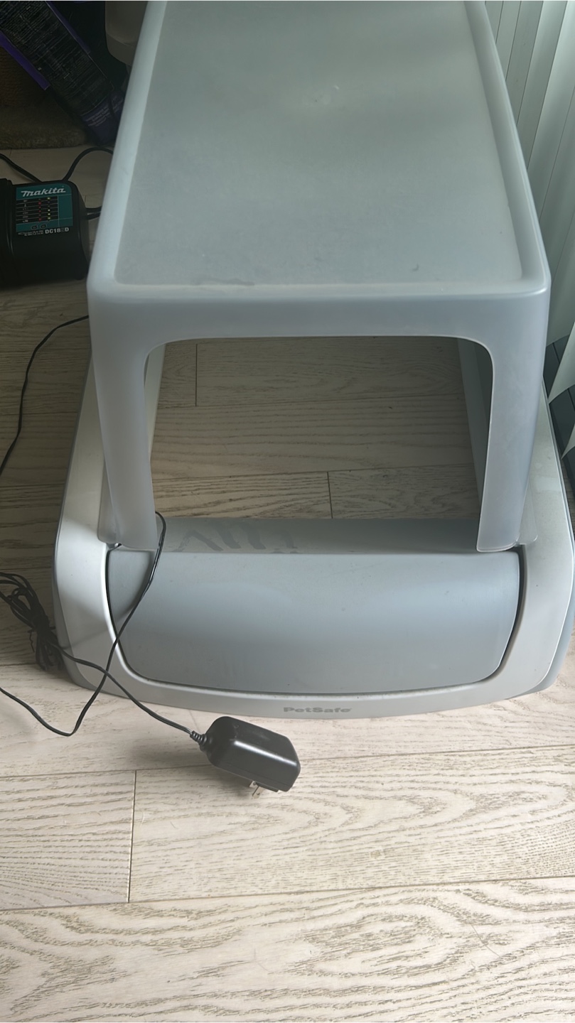 PetSafe Self-Cleaning Litter Box