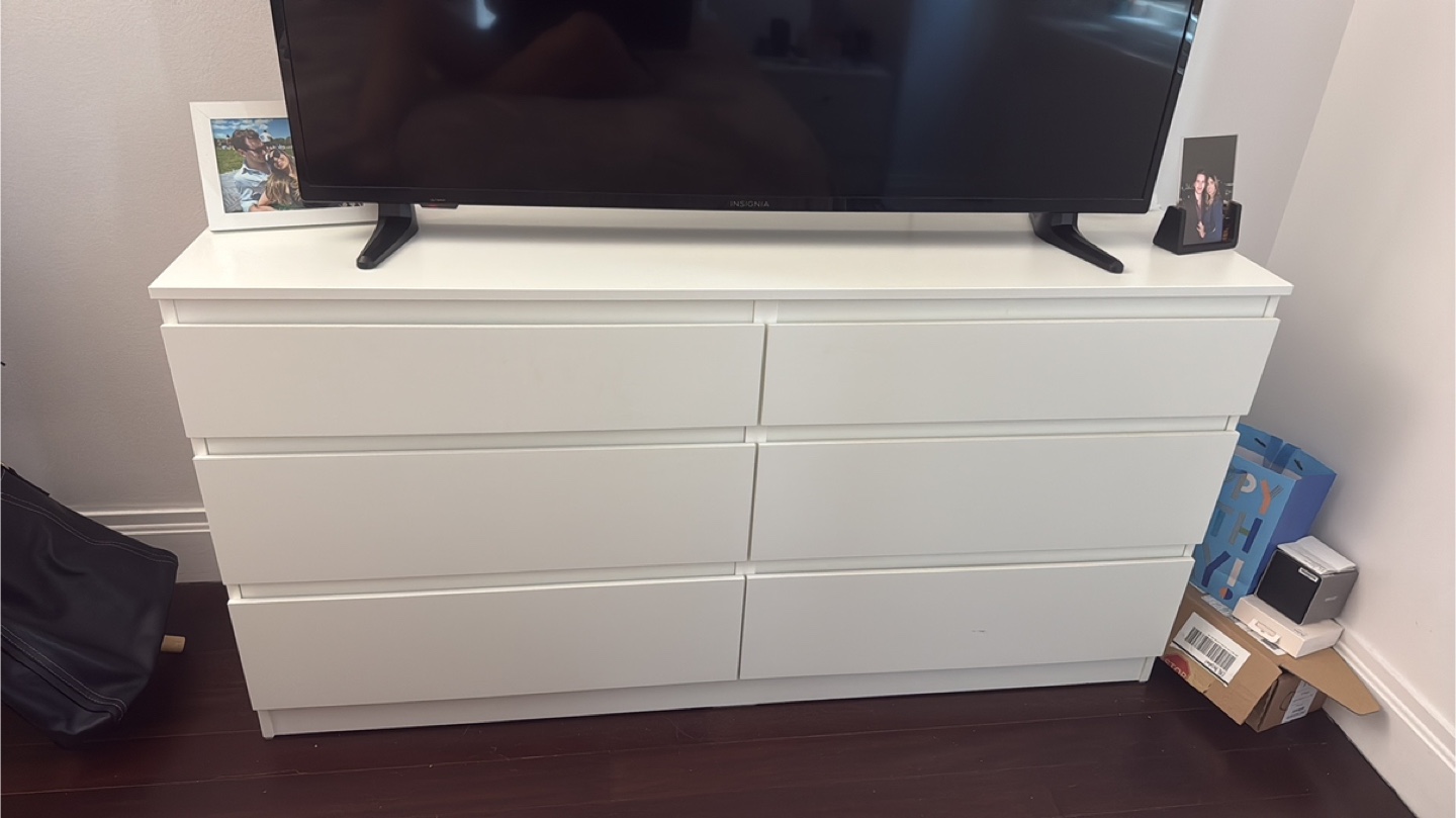 White Six-Drawer Dresser - photo 2