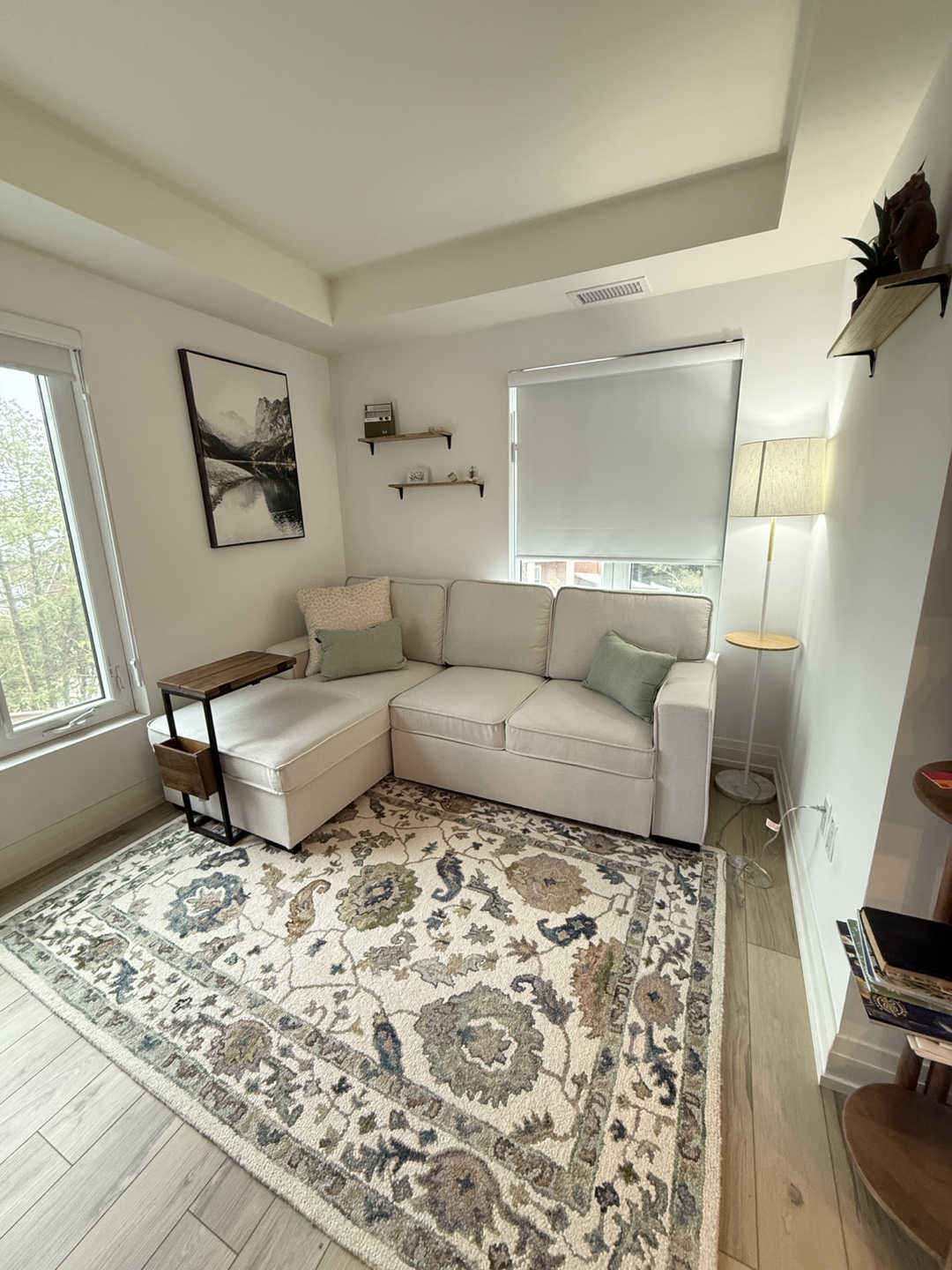 Floor Lamp with Side Table - photo 3