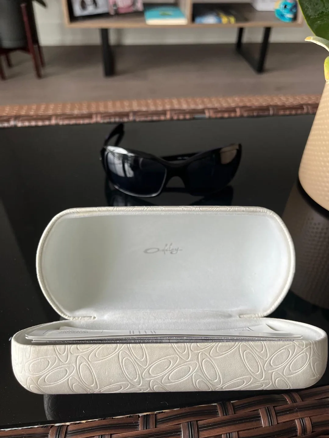 Original Oakley Sunglasses image indicator(2)