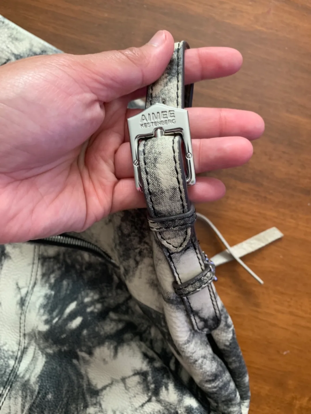 Authentic leather purse image indicator(7)