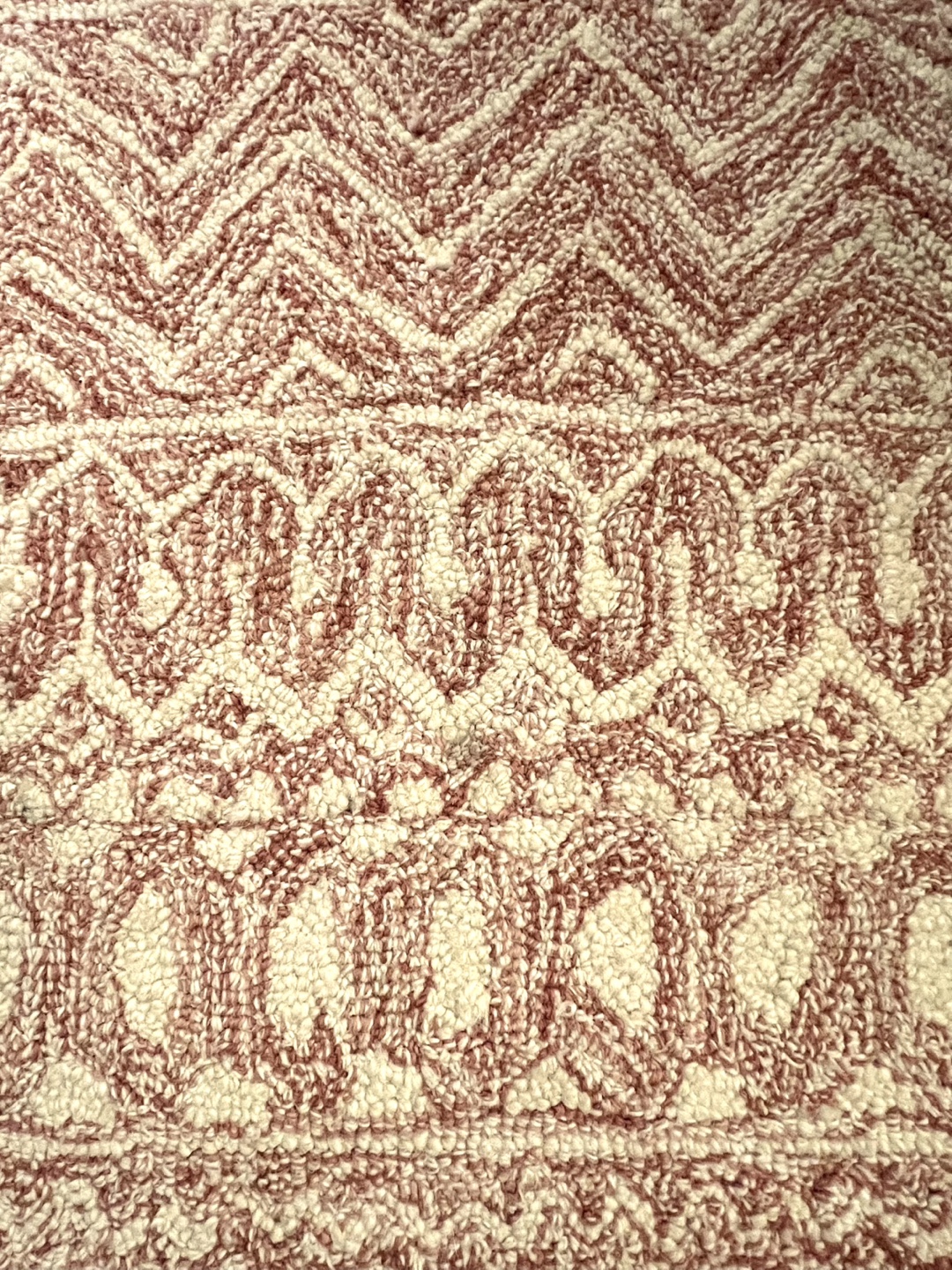 Dusty pink and ivory rug - photo 4