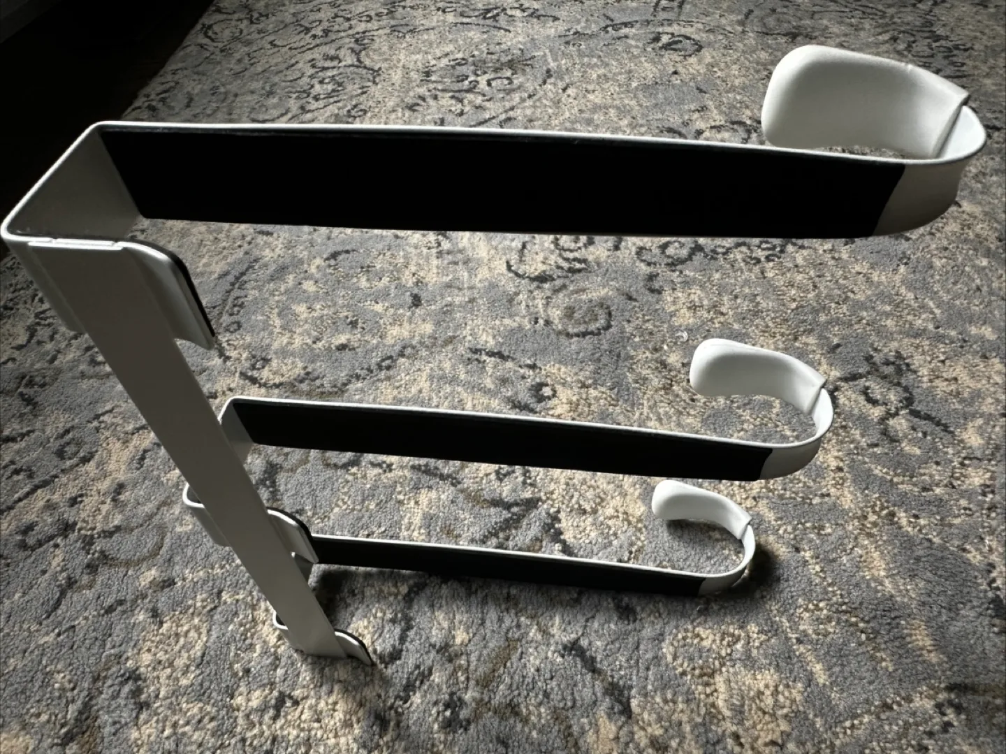 Over-the-door white hooks image indicator(2)