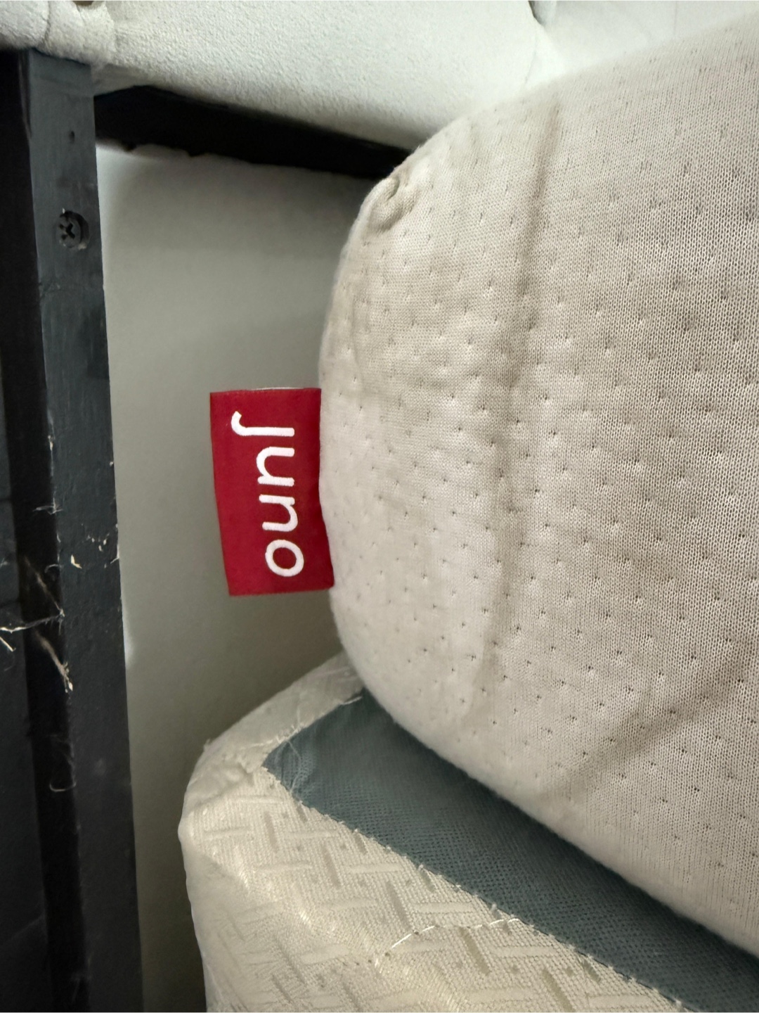 EXCELLENT QUEEN SIZE JUNO MATTRESS - photo 3