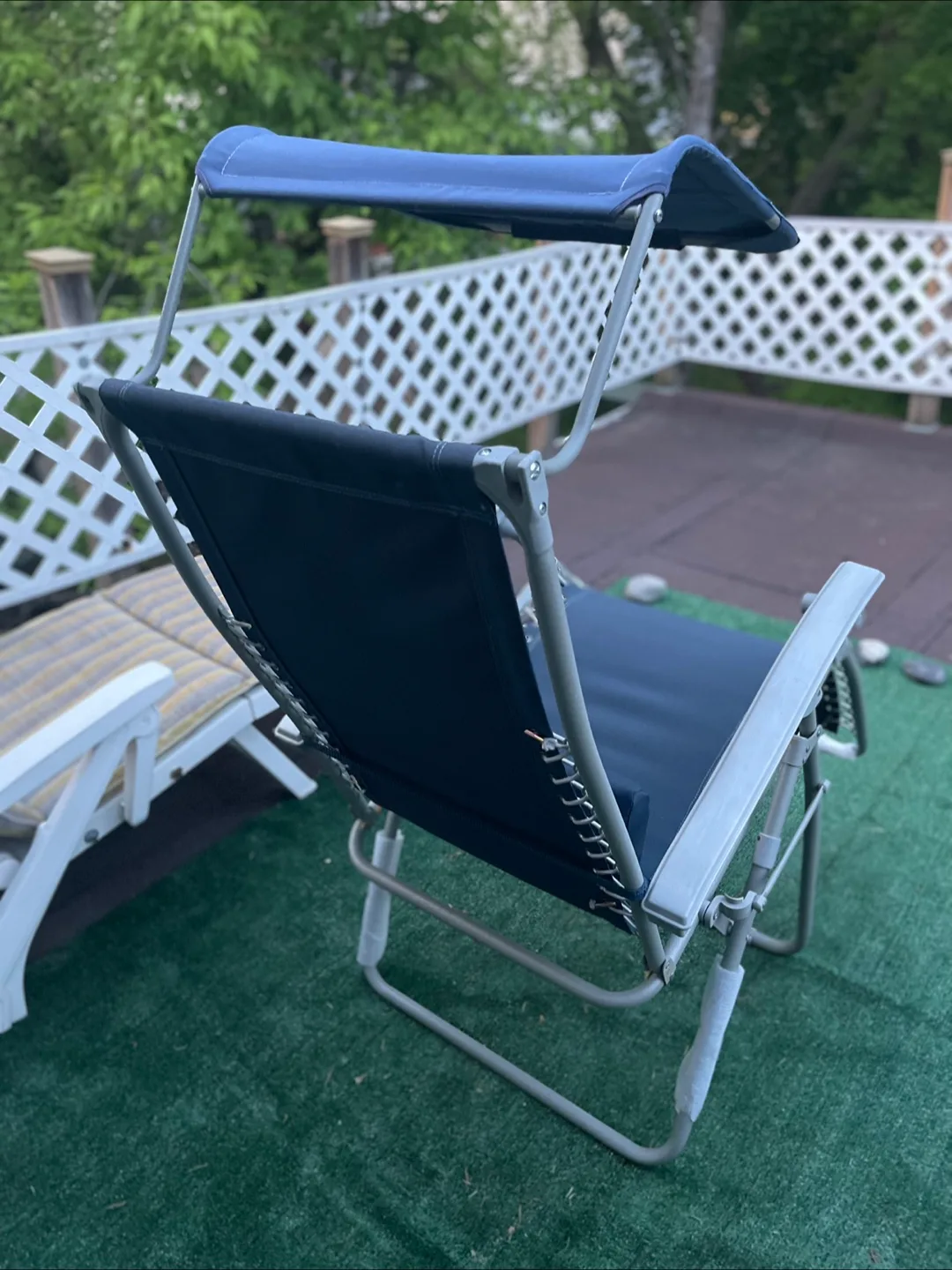 Blue Outdoor Reclining Chair with Sun Shade image indicator(6)