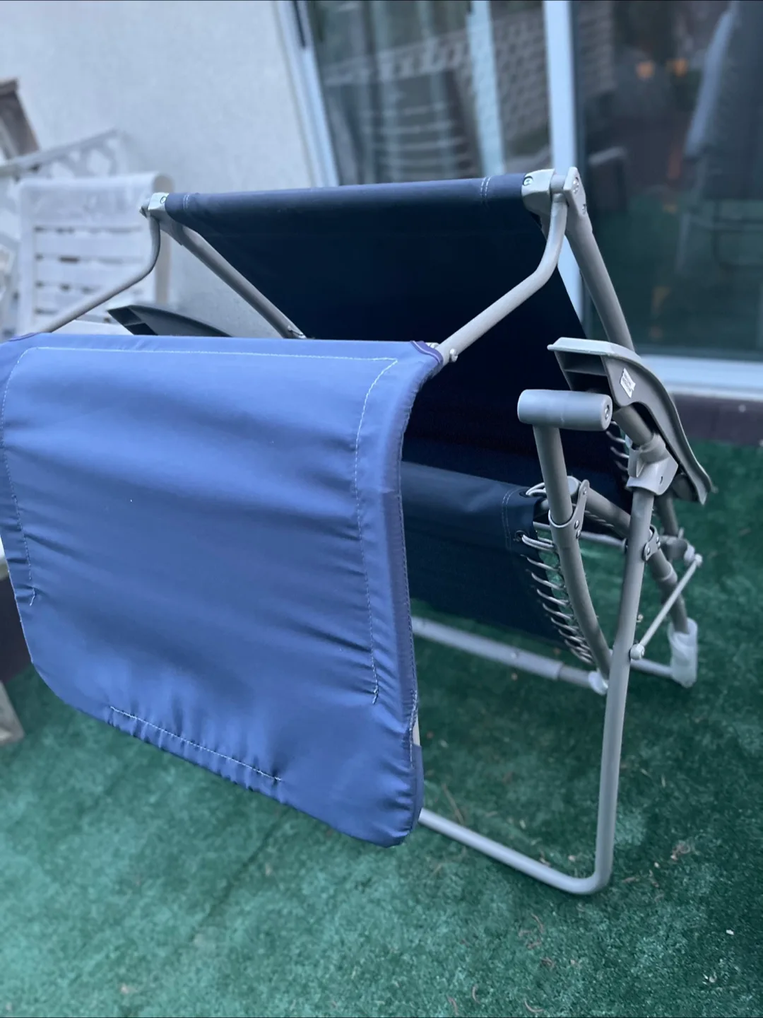 Blue Outdoor Reclining Chair with Sun Shade image indicator(5)