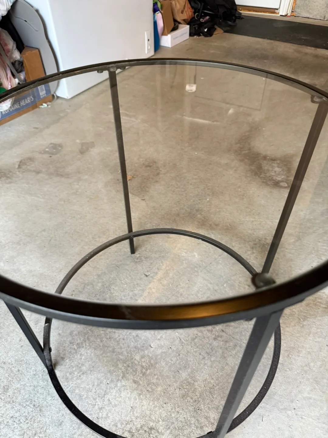 Round Glass Top Side Table image indicator(2)