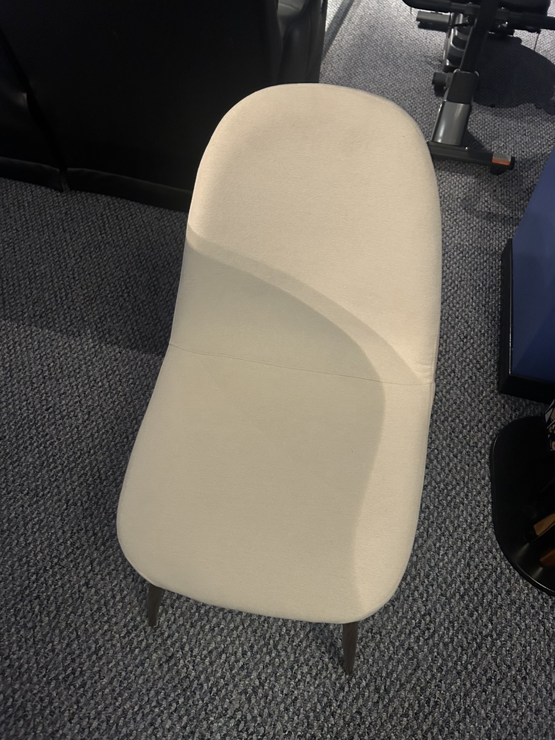 Table and chairs (4) - photo 2