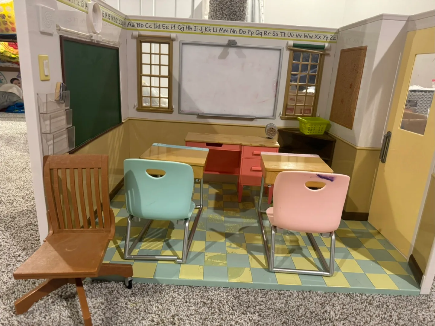 Doll Classroom Playset image indicator(5)